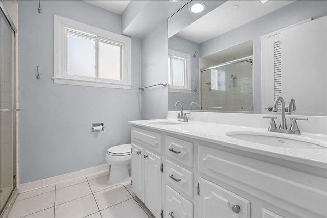 943 Marvell Lane, Highland Park, IL 60035