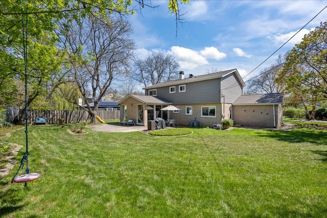 943 Marvell Lane, Highland Park, IL 60035