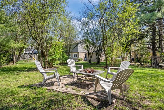 943 Marvell Lane, Highland Park, IL 60035
