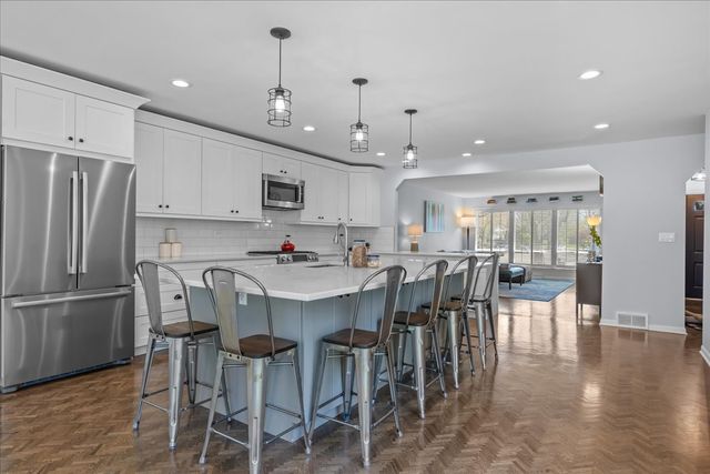 943 Marvell Lane, Highland Park, IL 60035