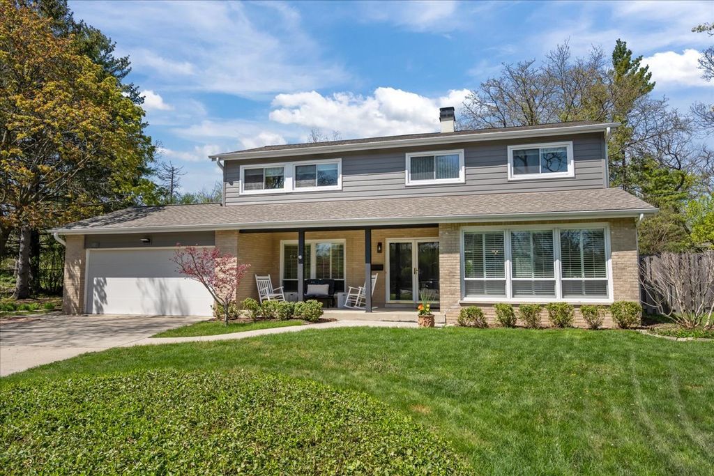 943 Marvell Lane, Highland Park, IL 60035
