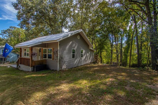 6313 Beech St, Bauxite, AR 72011
