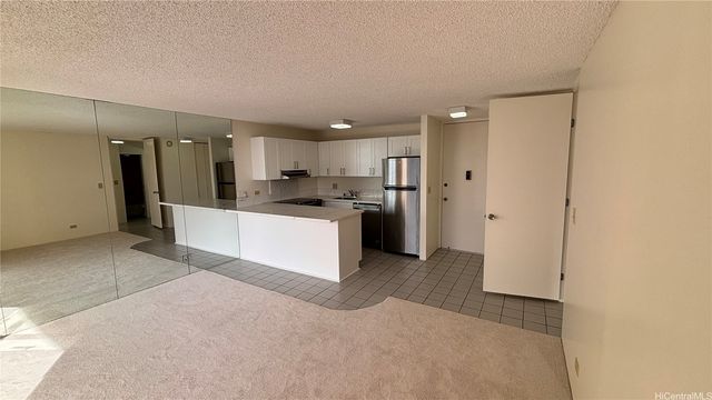 411 Hobron Lane 3208, Honolulu, HI 96815