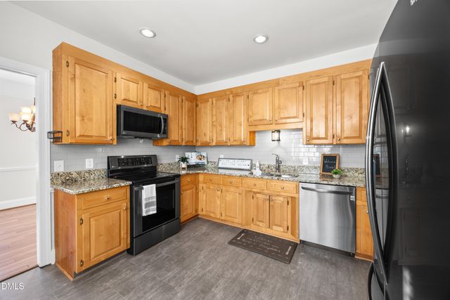 2616 Huntdale Trail, Zebulon, NC 27597