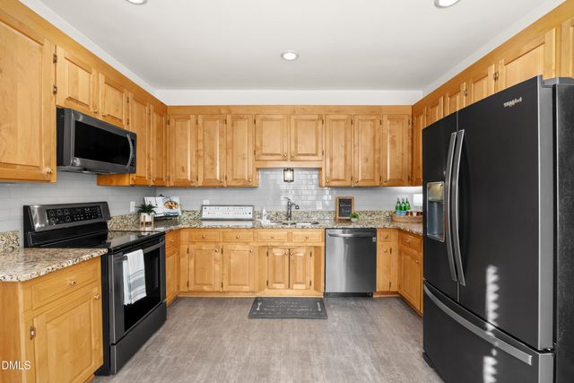 2616 Huntdale Trail, Zebulon, NC 27597