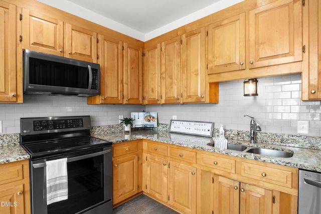 2616 Huntdale Trail, Zebulon, NC 27597