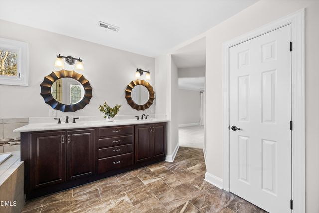 2616 Huntdale Trail, Zebulon, NC 27597