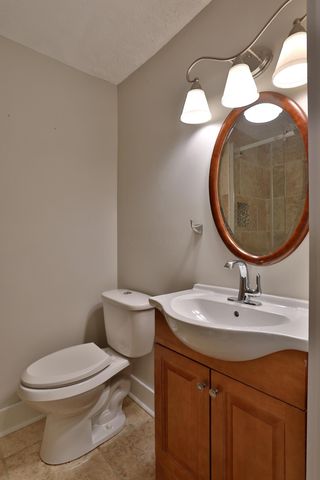 216 N Main Street, Johnstown, OH 43031