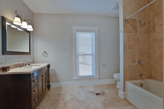 216 N Main Street, Johnstown, OH 43031