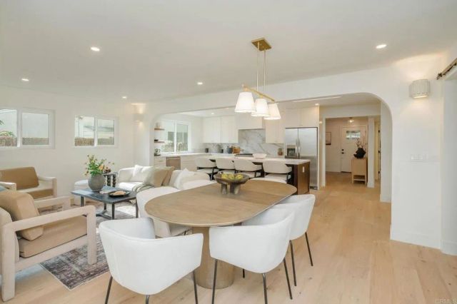 4210 Alcove Ave, Studio City, CA 91604