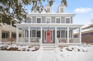 10 Riverbank Drive, Beverly Hills Vllg, MI 48025