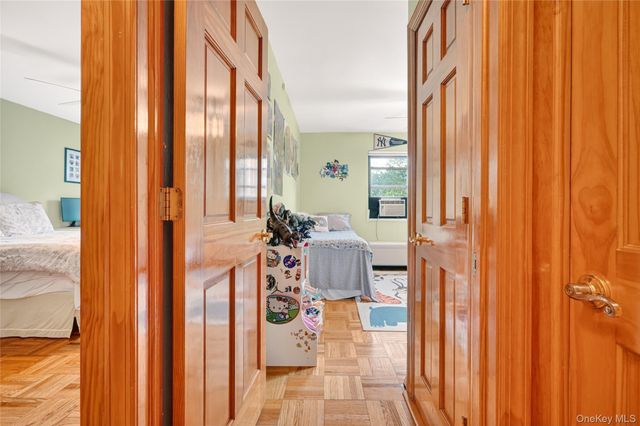 25 Shady Glen Court 2C, New Rochelle, NY 10805