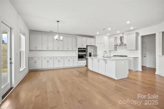 2023 Waxhaw Crossing Drive 245, Waxhaw, NC 28173