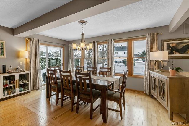 30 Willow Ridge Lane, Lancaster, NY 14086