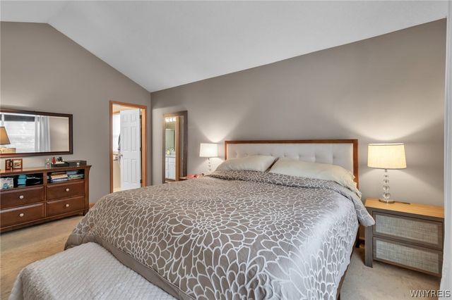 30 Willow Ridge Lane, Lancaster, NY 14086