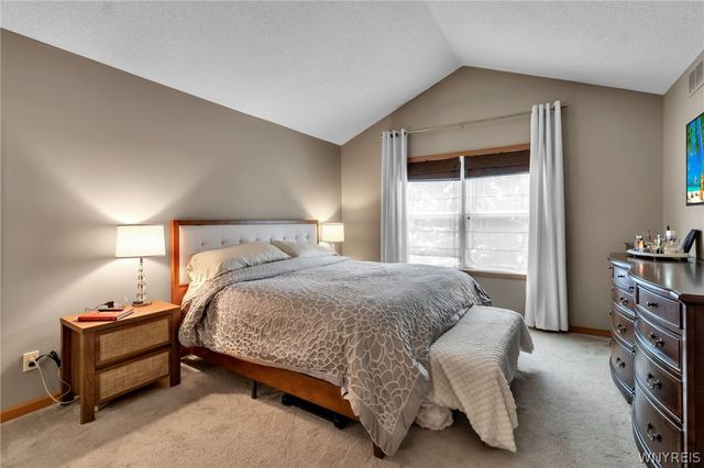 30 Willow Ridge Lane, Lancaster, NY 14086