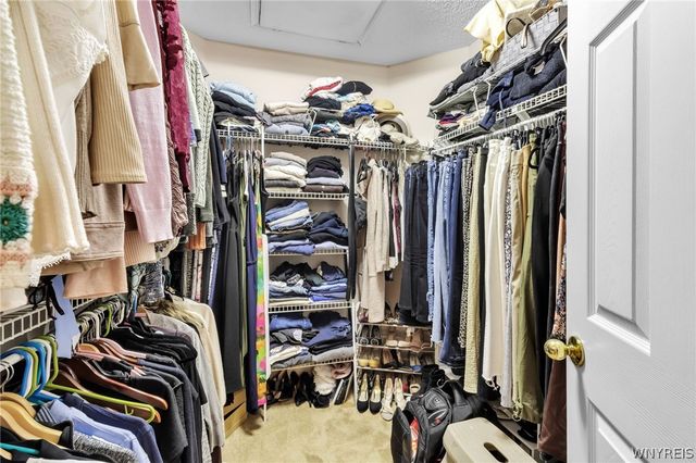 30 Willow Ridge Lane, Lancaster, NY 14086