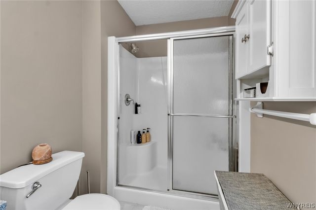 30 Willow Ridge Lane, Lancaster, NY 14086