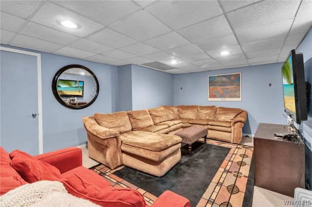 30 Willow Ridge Lane, Lancaster, NY 14086