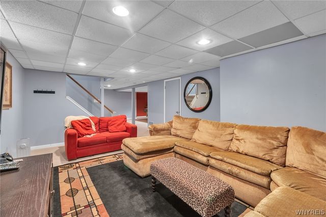 30 Willow Ridge Lane, Lancaster, NY 14086