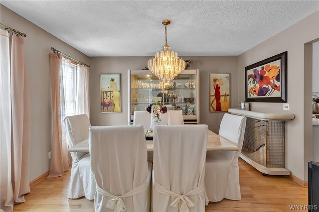 30 Willow Ridge Lane, Lancaster, NY 14086