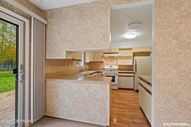 10205 Goodnews Circle, Anchorage, AK 99515