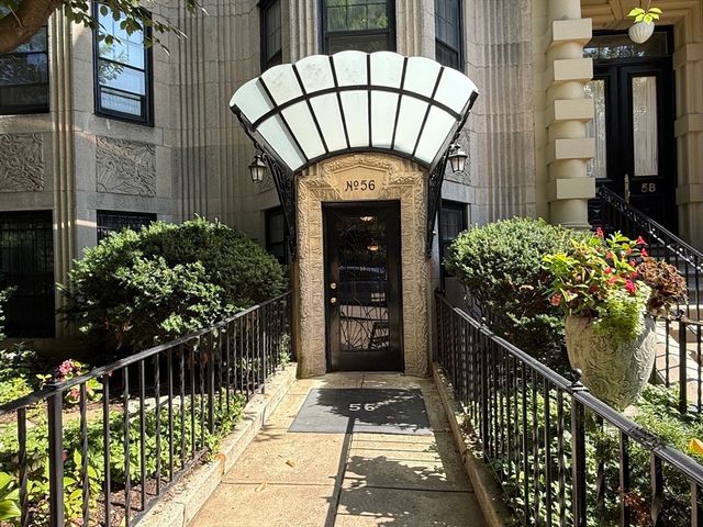 56 Commonwealth Ave 22, Boston, MA 02116