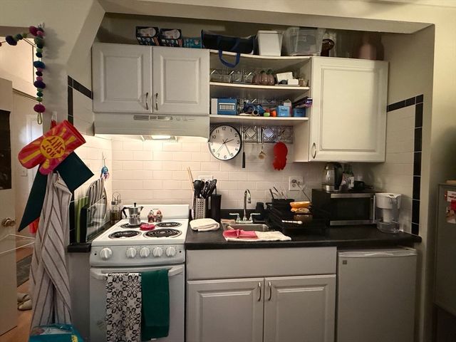 56 Commonwealth Ave 22, Boston, MA 02116