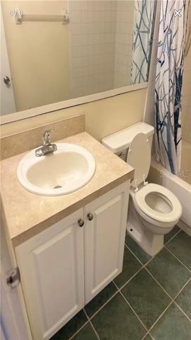 2716 HIDDEN LAKE BOULEVARD C, Sarasota, FL 34237