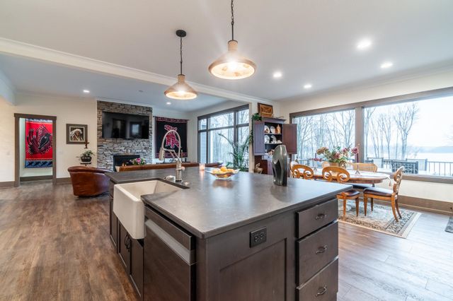 4393 E 850 N, Rome City, IN 46784