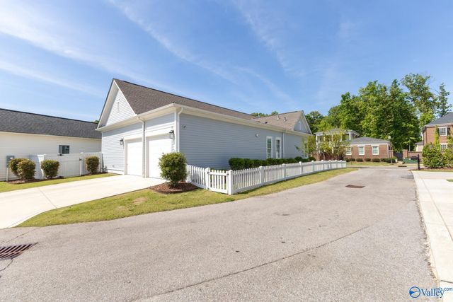 21 NW Stone Mason Way, Huntsville, AL 35806