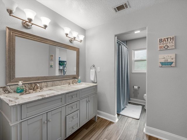 2114 Rain Lake Trail, Crosby, TX 77532