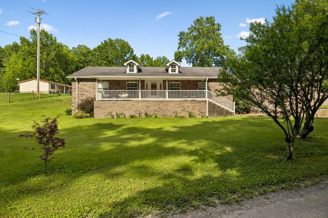 698 Tooley Branch Rd, Westmoreland, TN 37186