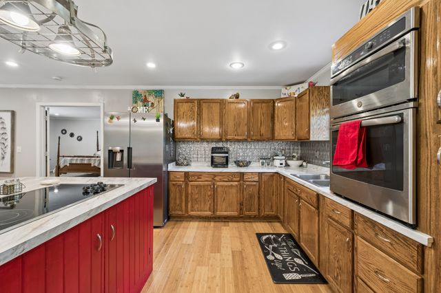 698 Tooley Branch Rd, Westmoreland, TN 37186