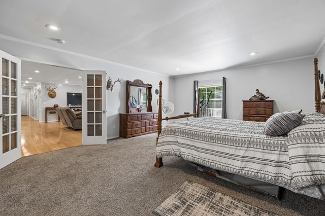 698 Tooley Branch Rd, Westmoreland, TN 37186