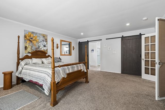 698 Tooley Branch Rd, Westmoreland, TN 37186