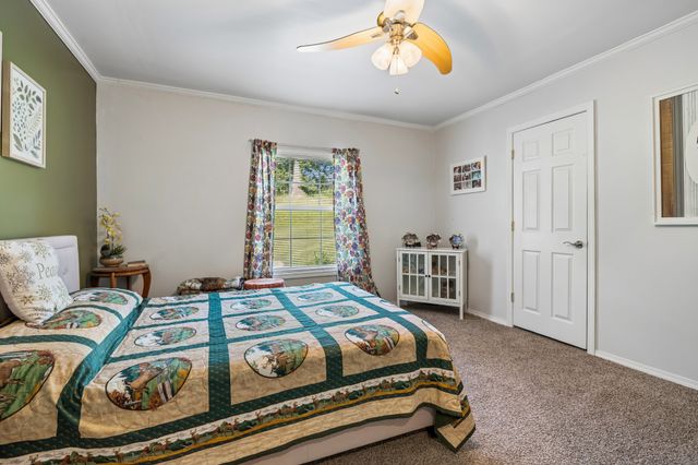 698 Tooley Branch Rd, Westmoreland, TN 37186
