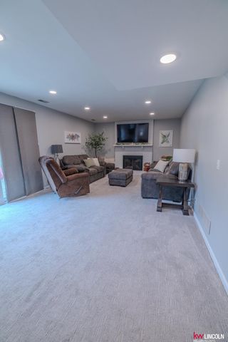4931 S 67 Street, Lincoln, NE 68516