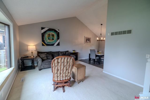 4931 S 67 Street, Lincoln, NE 68516