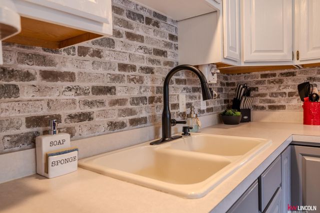4931 S 67 Street, Lincoln, NE 68516