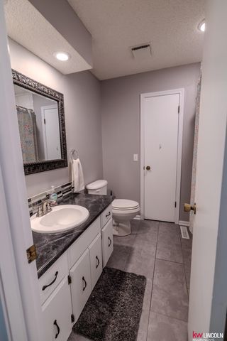 4931 S 67 Street, Lincoln, NE 68516