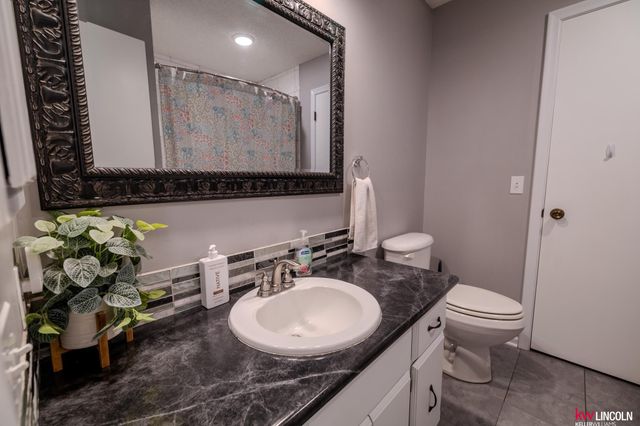 4931 S 67 Street, Lincoln, NE 68516