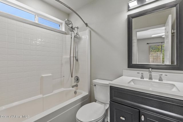 2760 N White Pines DR, Coeur D'alene, ID 83815