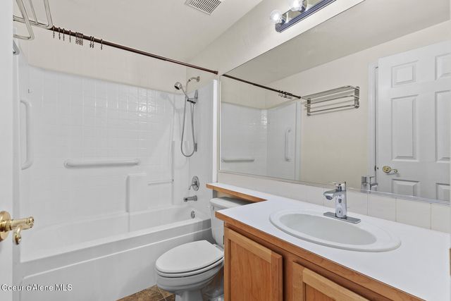 2760 N White Pines DR, Coeur D'alene, ID 83815