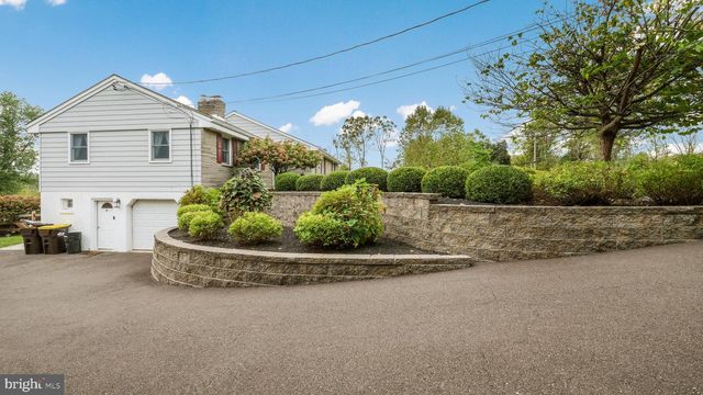 1110 MILL RD, Hatfield, PA 19440