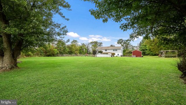 1110 MILL RD, Hatfield, PA 19440