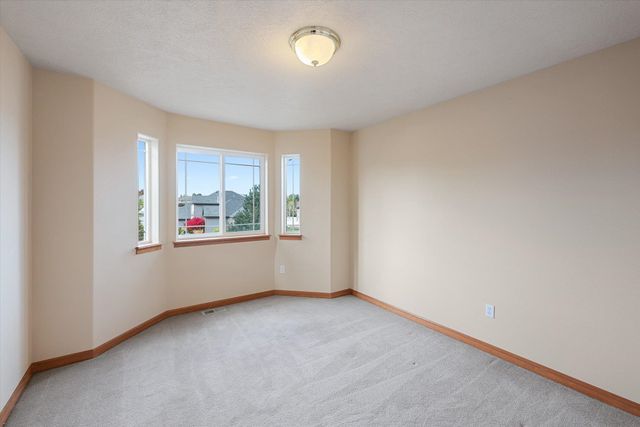 2503 W Saint Thomas More Way, Spokane, WA 99208