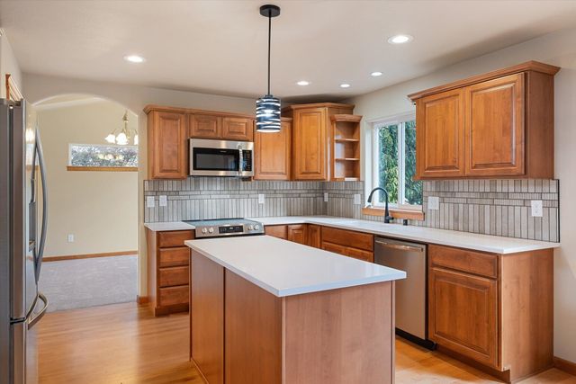 2503 W Saint Thomas More Way, Spokane, WA 99208