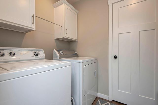 1502 W Parkview Avenue, Ozark, MO 65721