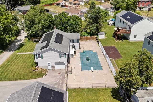 11 Dunkirk Ave, Worcester, MA 01604